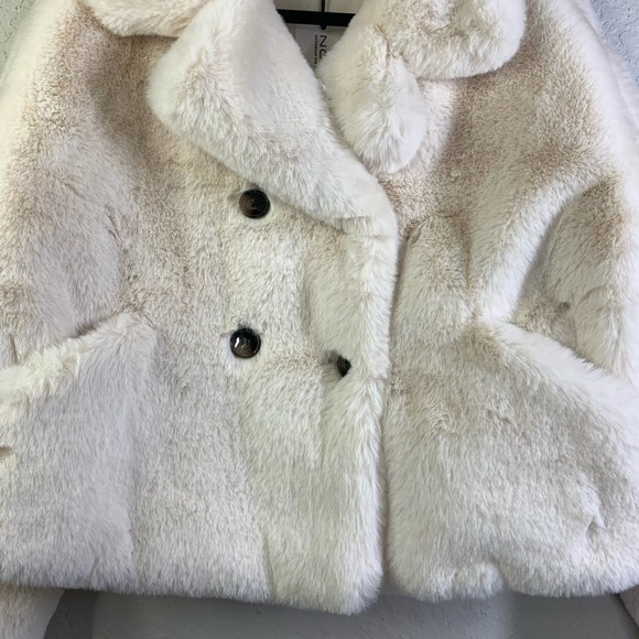 NOIZE‎ Loretta Faux Fur Cropped Double Breasted Plush Vegan Coat - NWT NFR - Picture 5 of 16